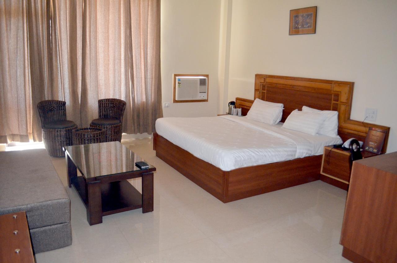 Capital O 4747 Imperial Hotel Katra Katra  Ngoại thất bức ảnh